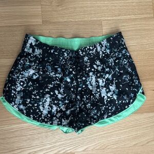 Lululemon reversible shorts
